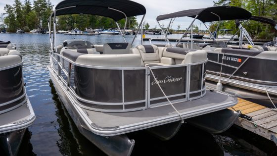 FBC Maine fleet boat Loon 24 ft Starcraft pontoon